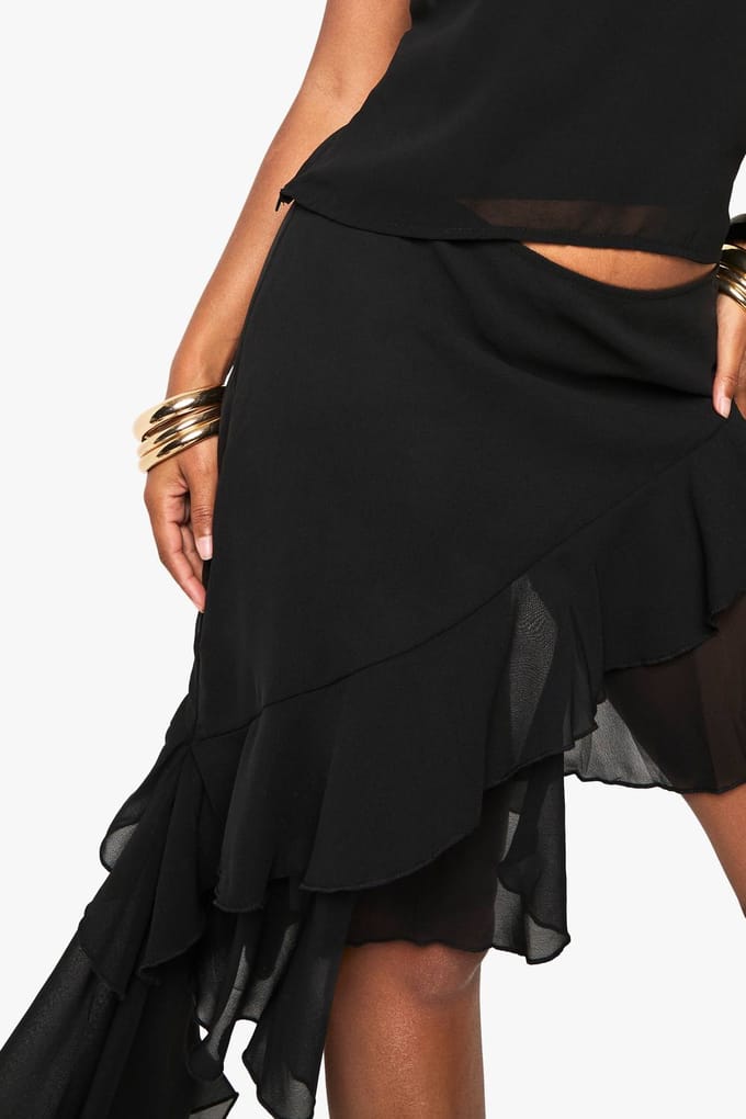 boohoo Dames Ruffle Chiffon Asymmetrische Rok | Zwart | Maat: 36