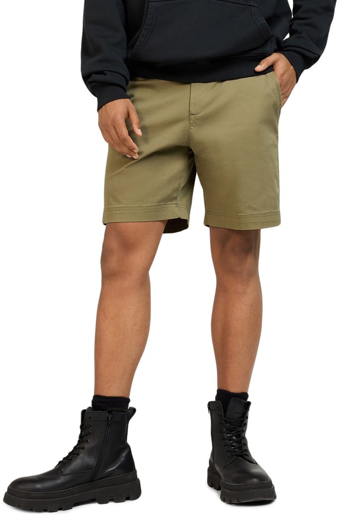 WOTEGA Heren Chinoshort Luno – Regular Fit – Katoen Stretch – Olijfgroen – Koordsluiting