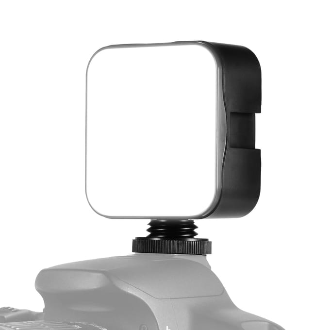 Mini LED-videolamp Fotografie-invullamp 6500K Dimbaar 5W met Cold Shoe Mount-adapter zwart