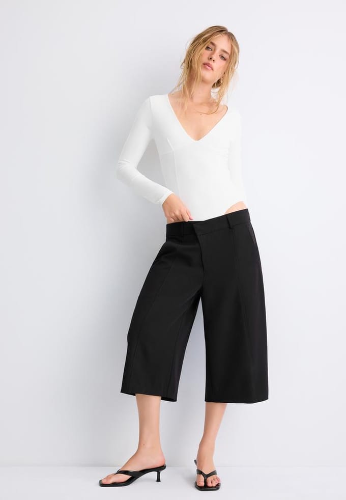 Stradivarius Body met V-hals en geplooid detail  Vanille S