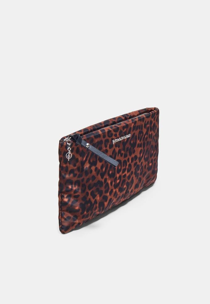 Stradivarius Platte toilettas met luipaardprint  Bruin OS