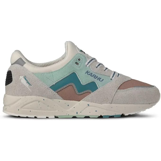 Baskets Karhu Aria 95