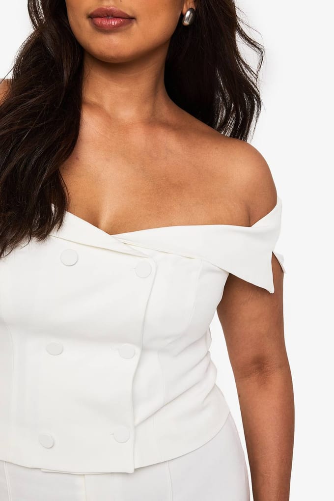 boohoo Dames Plus Occasion Getailleerde Off-Shoulder Top | White | Maat: 22