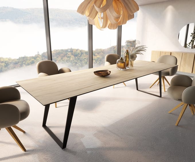 Eetkamertafel Edge keramiek Laminam® Sabbia eiken kleur 300x100 metaal schuin zwart