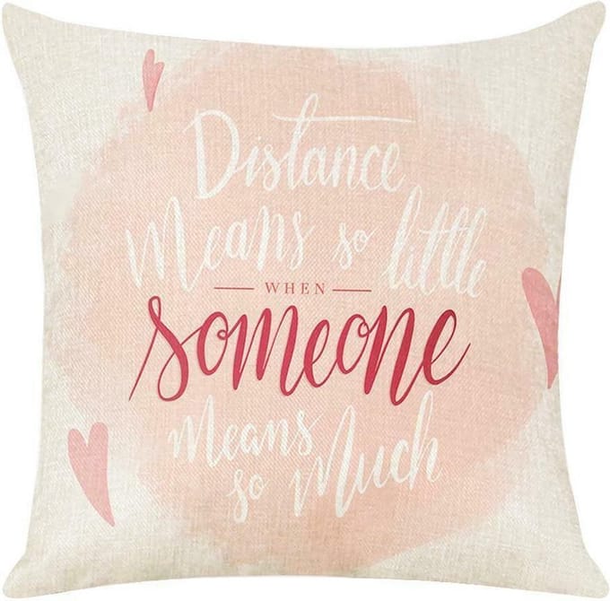 Kussenhoes Distance means so little when someone means so much