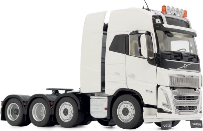 MarGe Models Volvo FH5 truck 8x4, schaal 1 op 32
