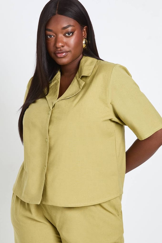 boohoo Dames Plus Linnen Boxy Korte Mouw Overhemd | Pistache | Maat: 44