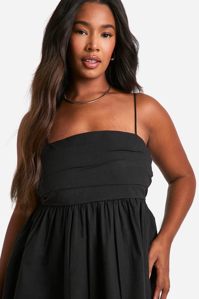 boohoo Dames Plus Katoenen Popeline Geroffelde Skater Jurk | Black | Maat: 26