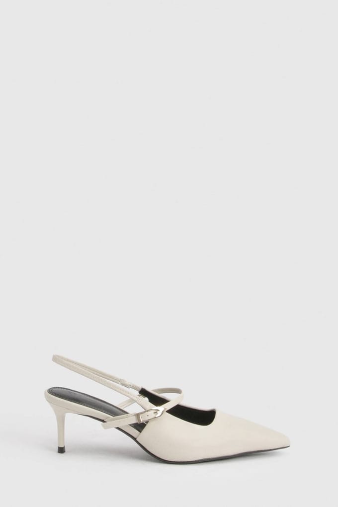 boohoo Dames Pumps Met Gespsluiting En Hielbandje | Cream | Maat: 3