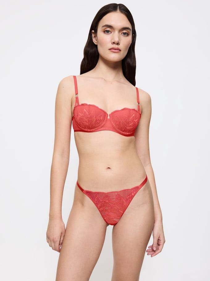 Triumph String Red Label Crazy Stupid Love