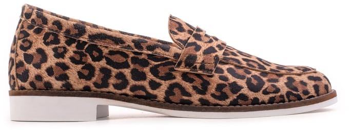 Omnio code loafers dames tan leer met leoapard print