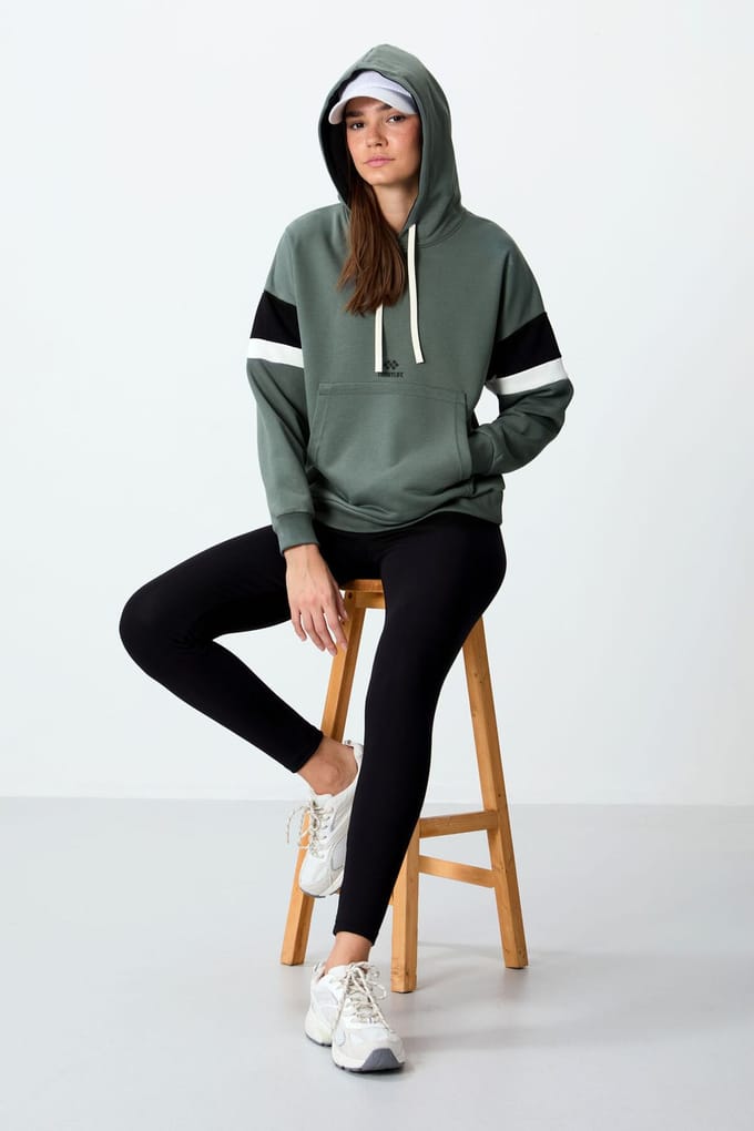 Overmaatse Kleurblok Hoodie met Zak