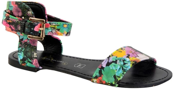 Vlakke sandalen in verschillende kleuren