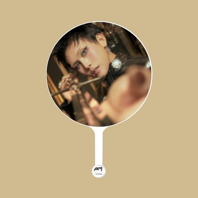 XLOV × ApopGong(Moi, DIEU)IMAGE PICKET exclusif HYUN