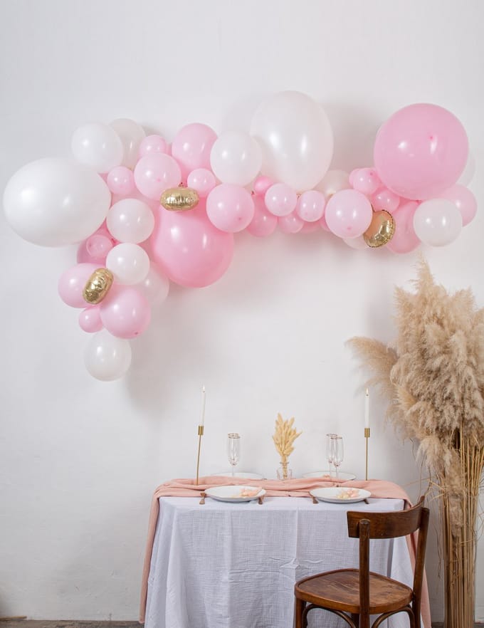 ARTYFETES - Kit van 57 roze, witte en gouden ballonboog