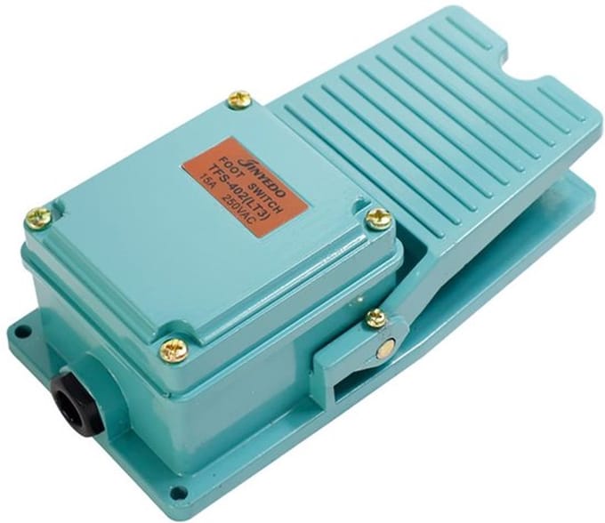 Dailygoods - Voetpedaalschakelaar - Aluminium - Antislip - Momentary Trap - 250v