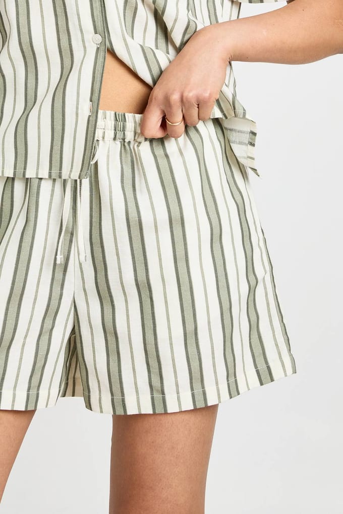 boohoo Dames Lange Premium Linnen Gestreepte Short | Verstandig | Maat: 36