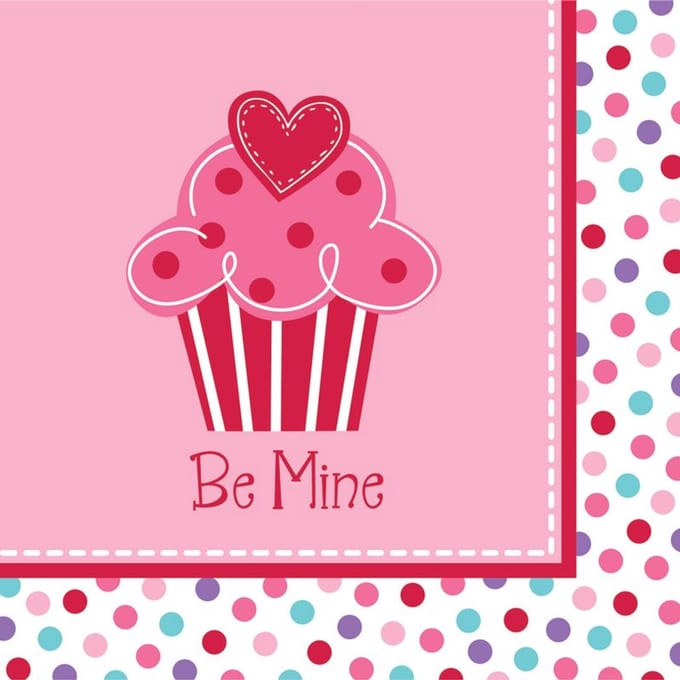 18 kleine muffin-hartjes van servetten voor Valentijnsdag