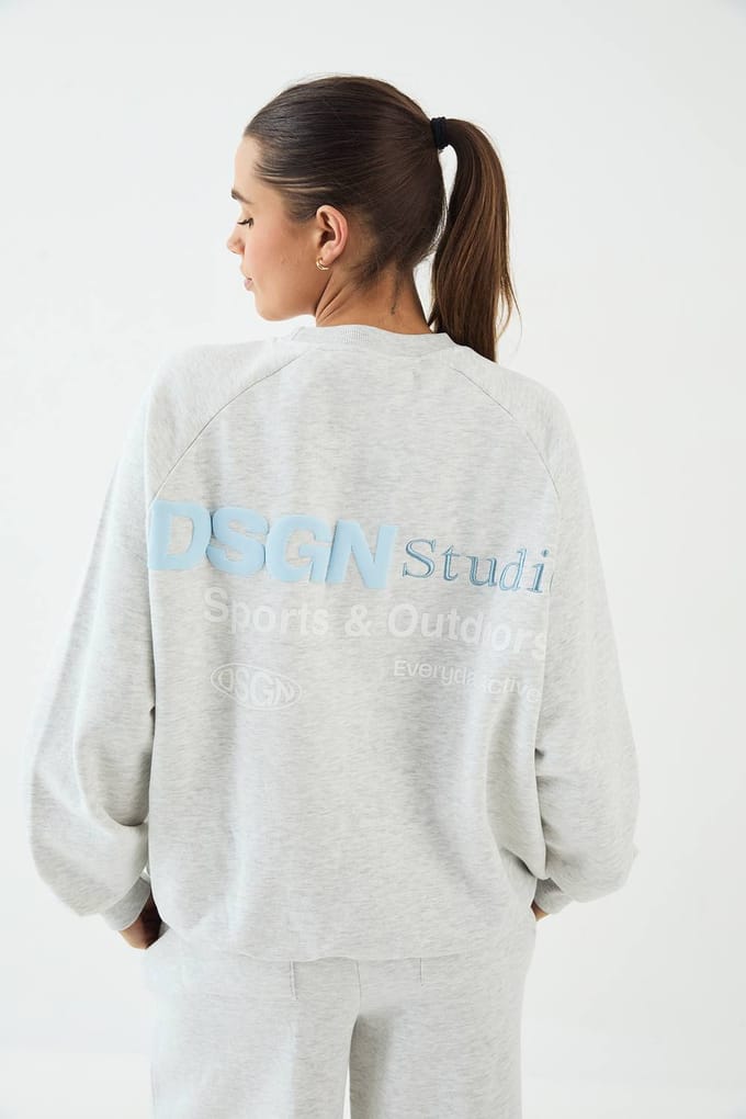 Dames Dsgn Studio Sport En Outdoor Bedrukte Sweatshirt Trainingspak | Ash Grey | Maat: XL
