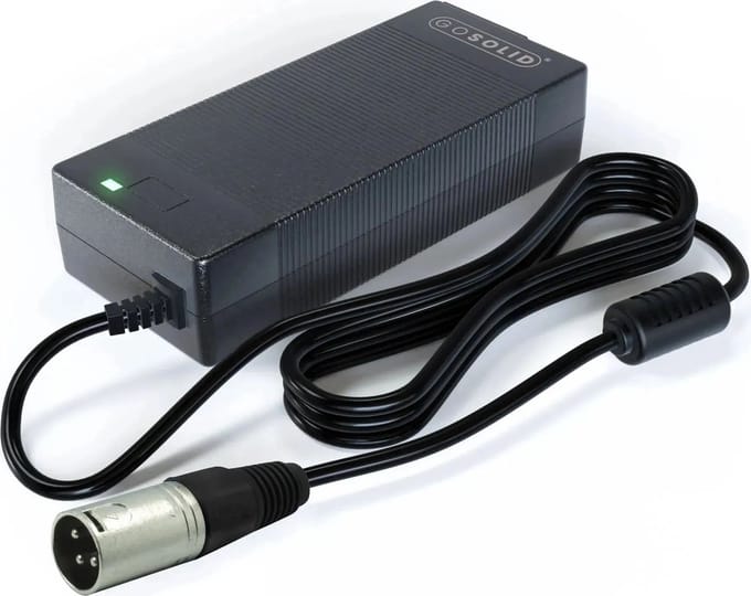 GO SOLID! ® Oplader geschikt voor Trendiamo elektrische step