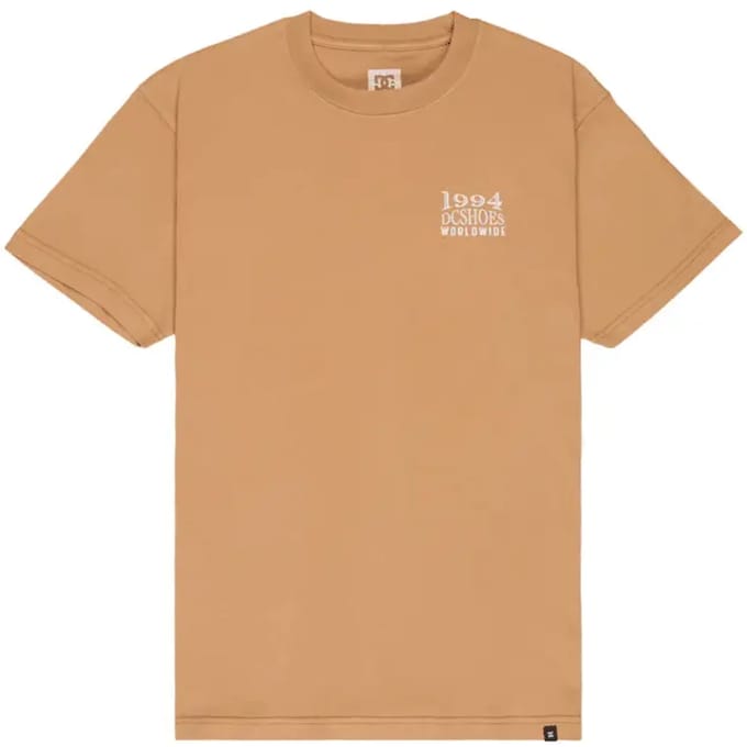 T-shirt DC Shoes Line Up