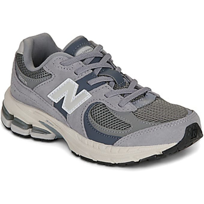 New Balance  Lage Sneakers 2002