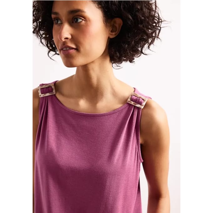 Top met ronde hals en schouderdetails