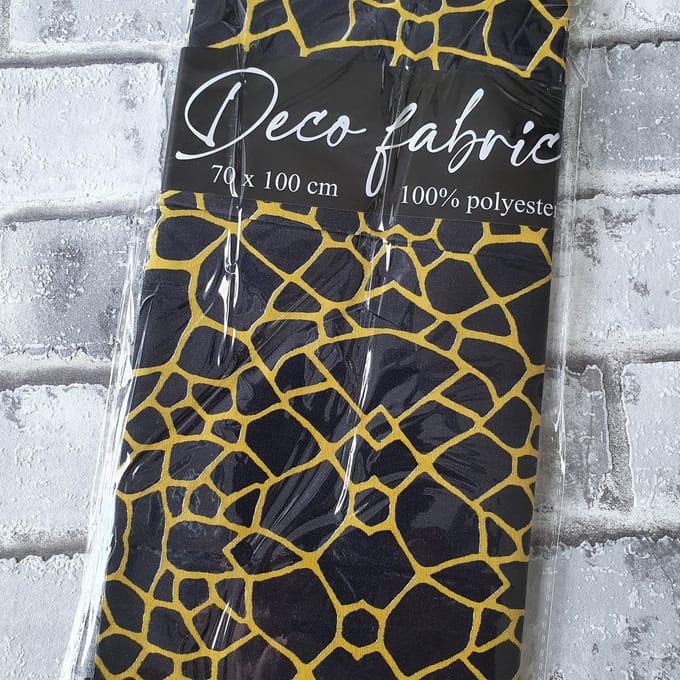 Deco Stof, 100% Polyester, quilten, patchwork, embroidery, 70 x 100 cm, Dieren print Giraffe geel zwart
