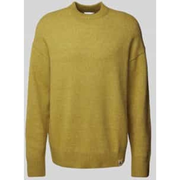Gebreide pullover met extra brede schouders