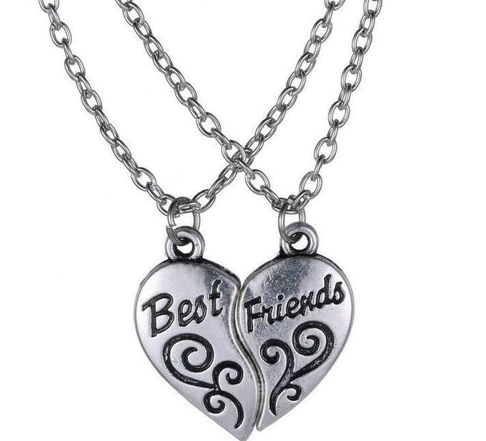2 stuks kettingen bedel hart best friends