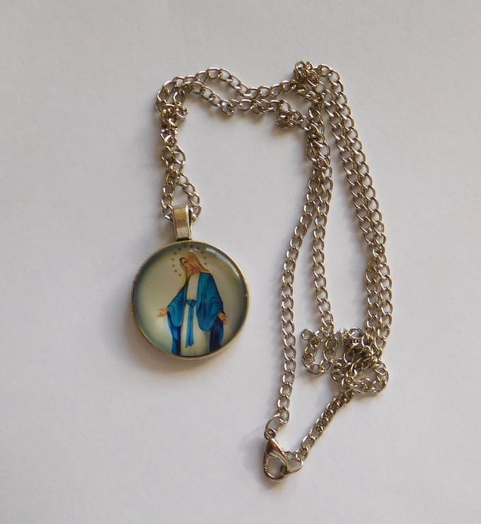 Ketting met hanger Maria Wonderdadige zilverkleur