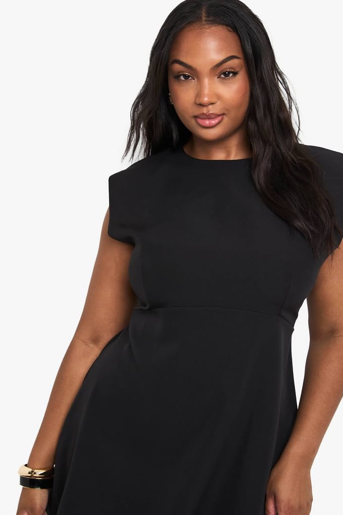boohoo Dames PLUS CAP MOUW MINI JURK | Zwart | Maat: 46