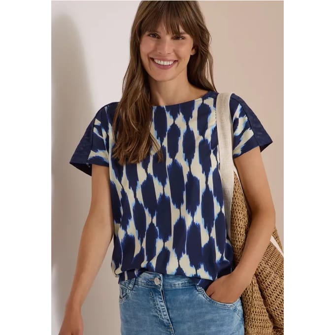 Shirt met verschillende texturen en print
