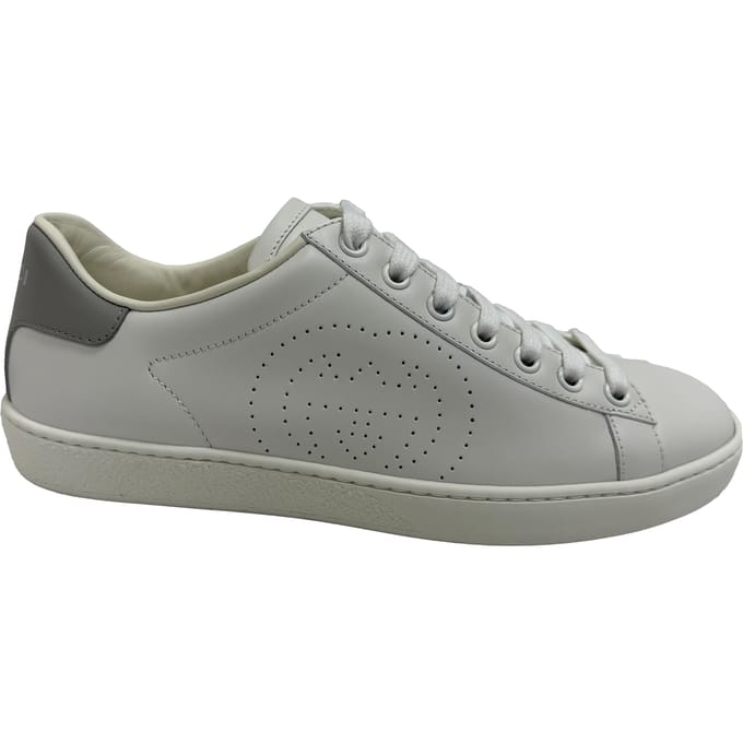 Gucci Interlocking G Perforated Ace sneakers in wit kalfsleer