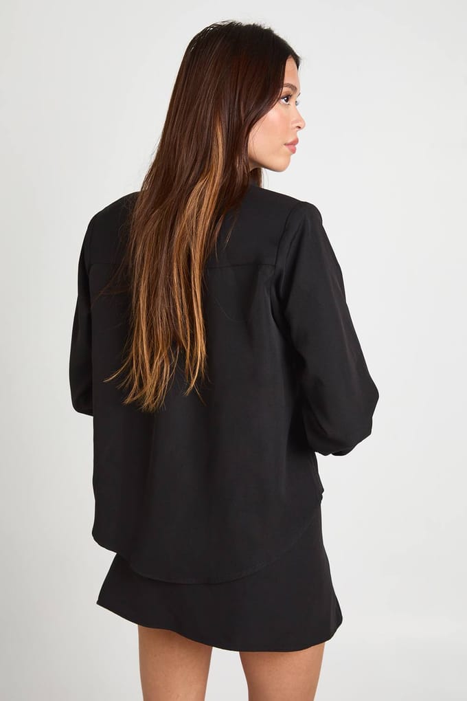 boohoo Dames Zilveren Knop Geweven Schoudervulling Overhemd | Black | Maat: 8