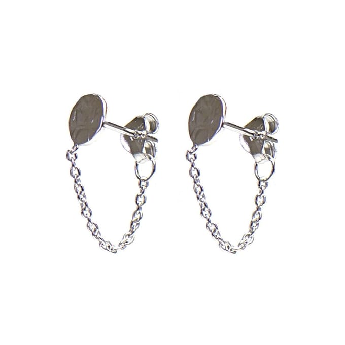 Karma Chain Beaten Silver Oorstekers M1335