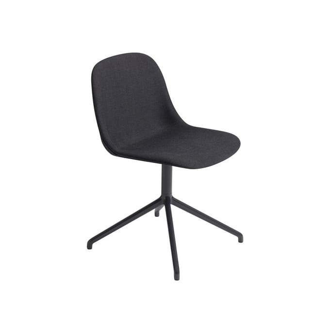 Muuto - Fiber Side stoel - draaivoet - Remix 183 - frame zwart