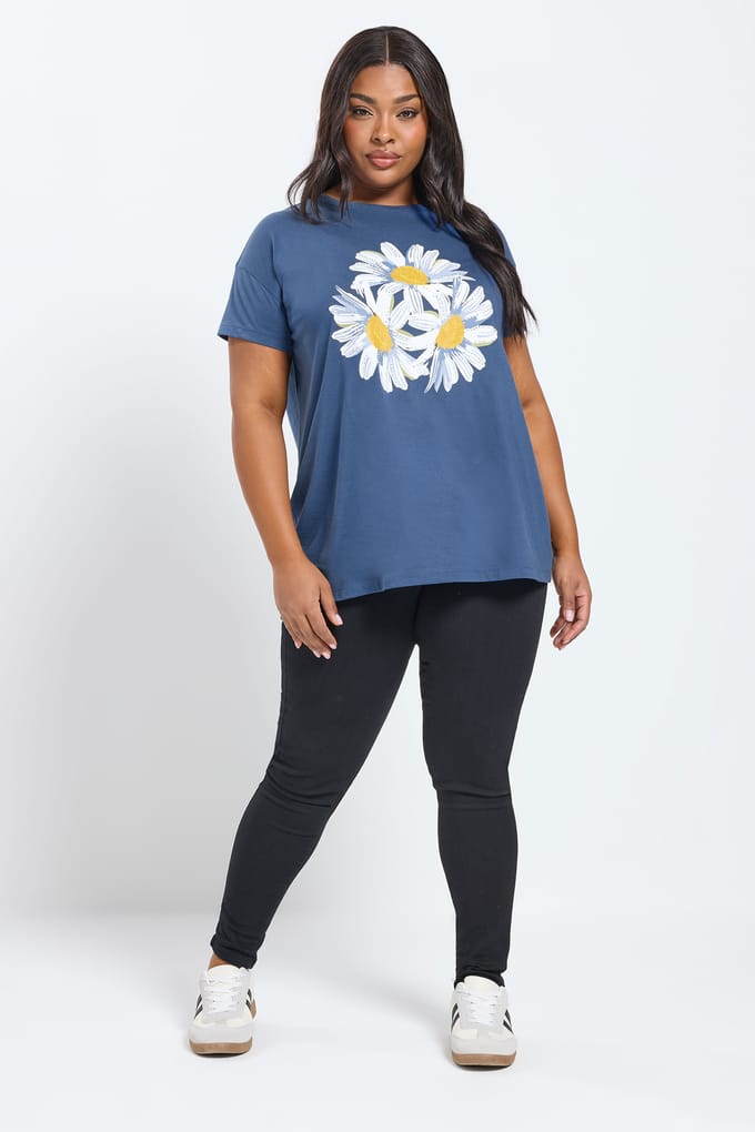 Yours Blauw 'Daisy' Tshirt Size 54-56
