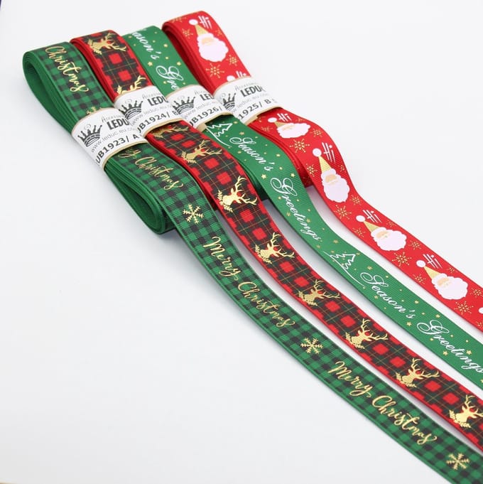 Lot van 4 x 5 meter linten thema Kerstmis en Eindejaar ***prima kwaliteit*** (20 meter)