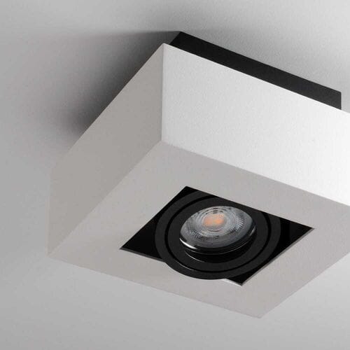 Pollux bianco I by LUSENZ - Vierkante plafondlamp met richtbare spot, mat witte coating en zwart interieur
