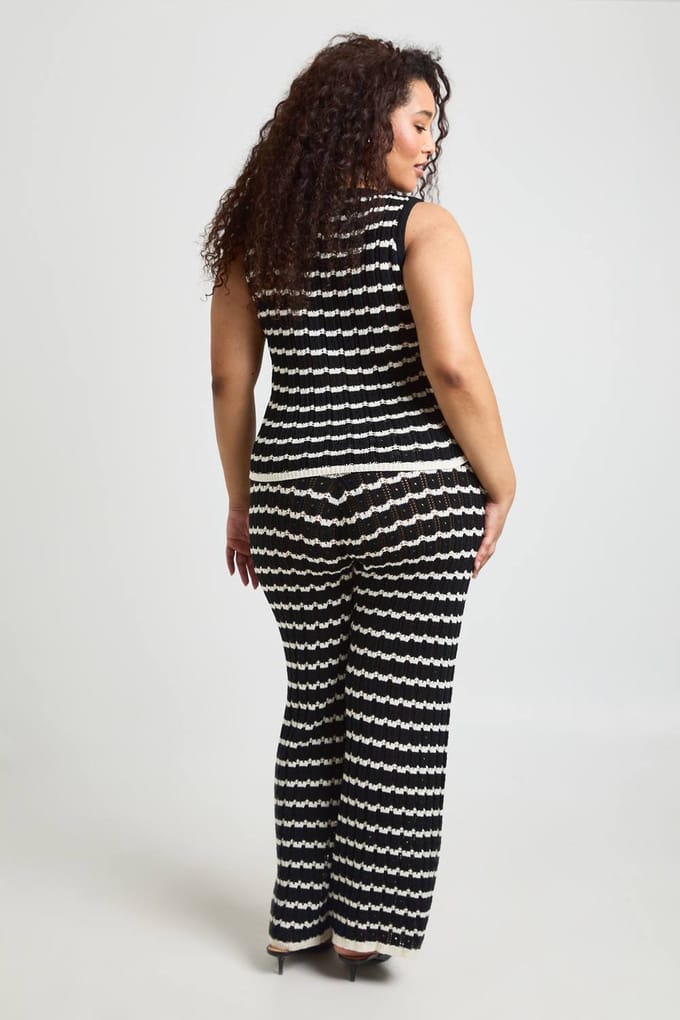 boohoo Dames Plus Gehaakte Gestreepte Gebreide Top En Wijdpijp Co-ord | Mono | Maat: 48