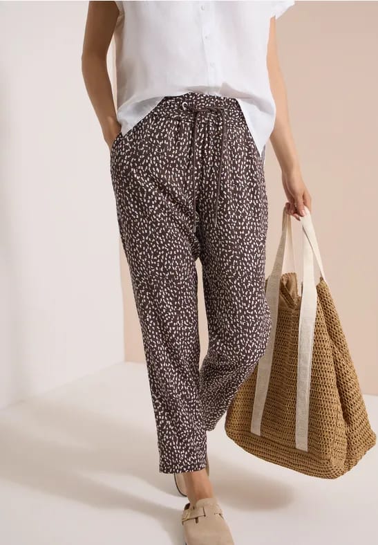 Mid Waist Slim Leg broek in Loose Fit