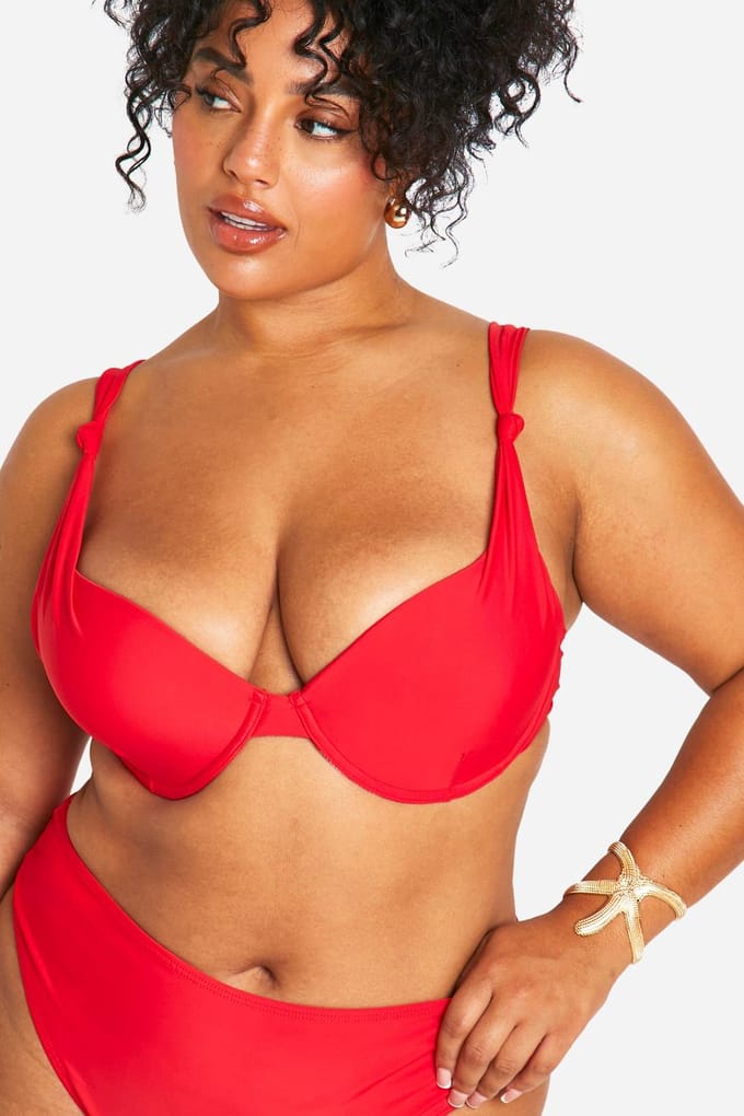 boohoo Dames Plus Geknoopte Beugel Bikini met Hoge Taille | Red | Maat: 28