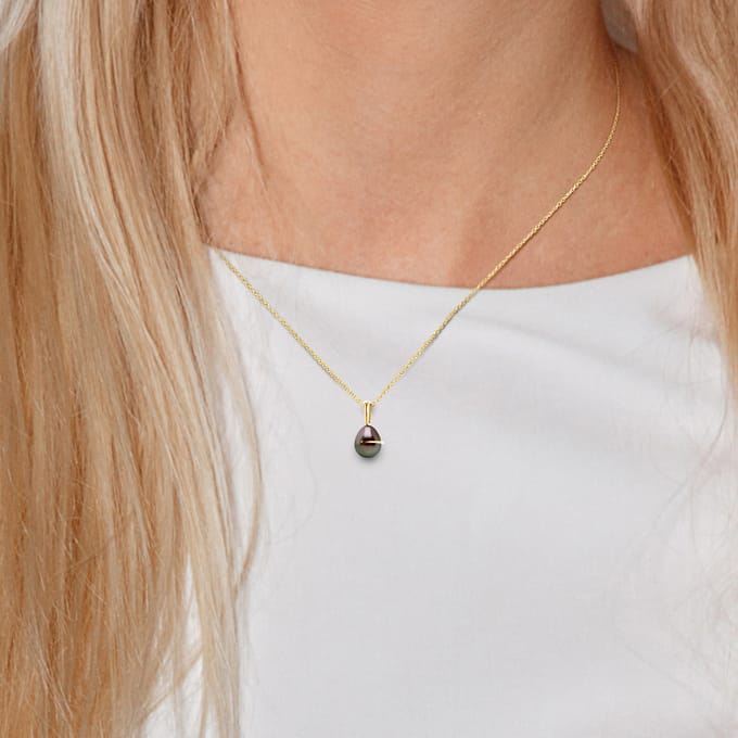 Tahitian Pearl Pendant Pear 8-9mm Yellow Gold