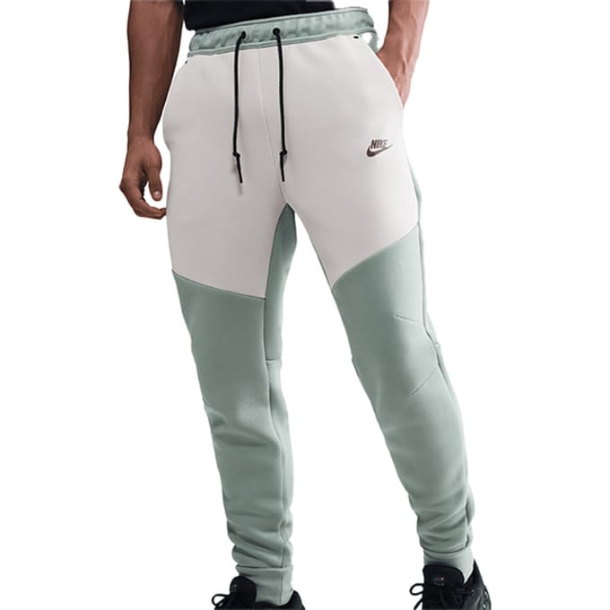 Nike Tech Fleece Broek Zwart K020
