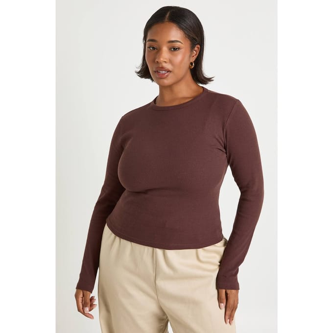 boohoo Dames Plus Basic geribbelde lange mouwen aansluitende longline-top | Chocoladebruin | Maat: 44