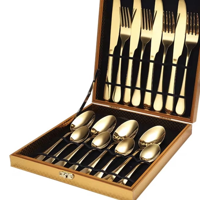 16 delige bestekset goud in luxe koffer