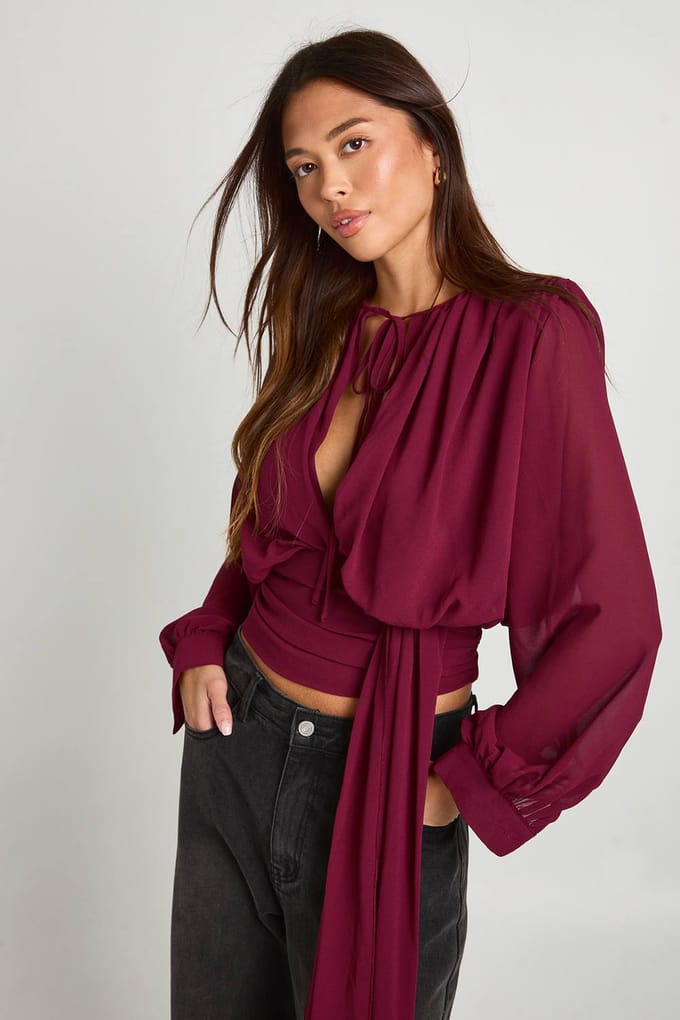 boohoo Dames Gedrapeerde chiffon blouse met diepe V-hals | Plum | Maat: 10