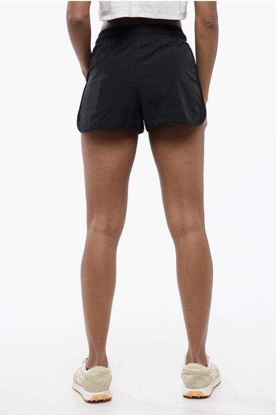 Nylon CRISPY Shorts met Mesh Zijband in Zwart