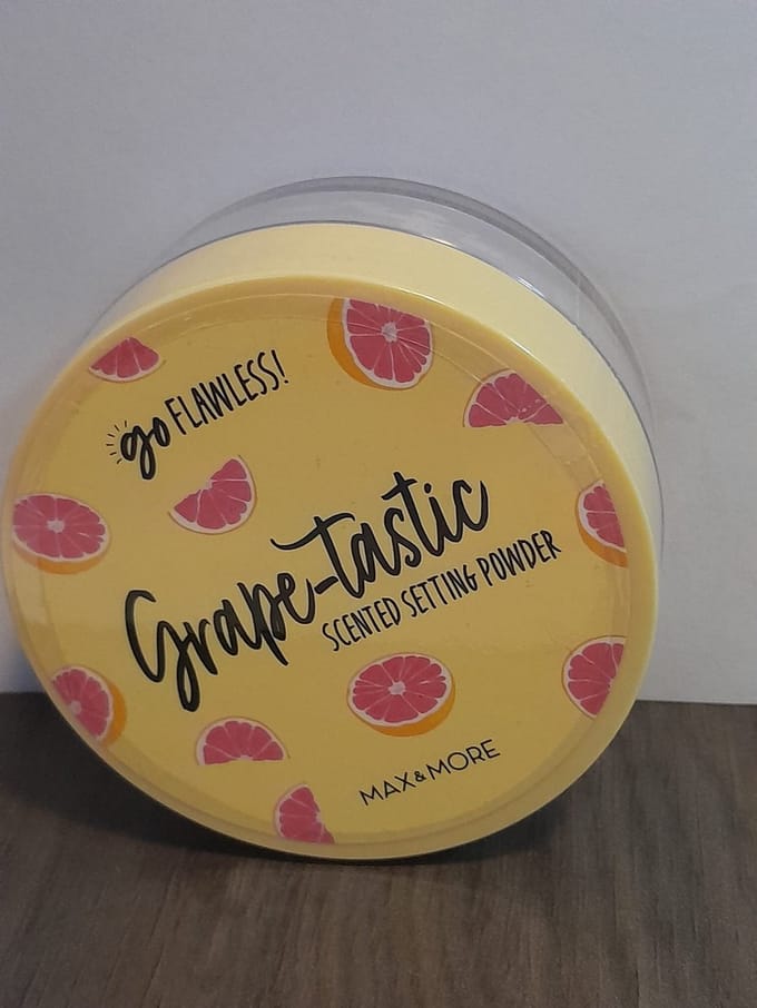 Max & More settingpoeder - make-up - Grape-Tastic Scented Setting Powder - 22 gram